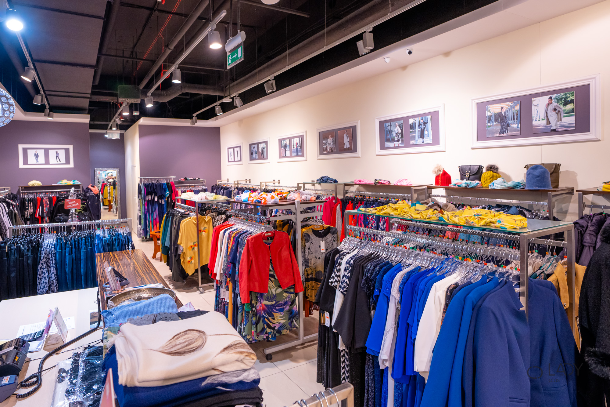 Boutique sieviešu apģērbu veikals plus izmēra grūtnieču apģērbi